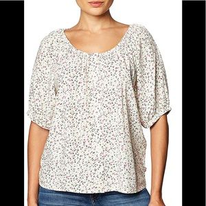 Levi’s floral shirt